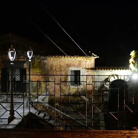 Nocleg ze śniadaniem Etna Hiking Trecastagni