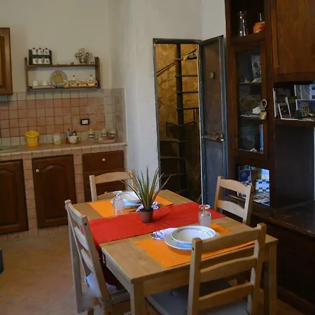 Etna Hiking Frühstückspension Trecastagni