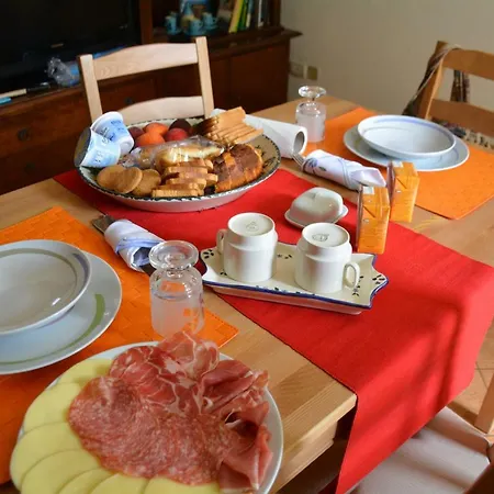 Etna Hiking Frühstückspension Trecastagni