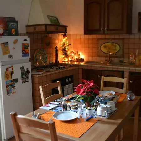 Frühstückspension Etna Hiking 3*