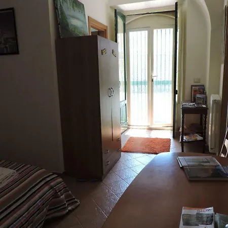 Etna Hiking Frühstückspension 3*